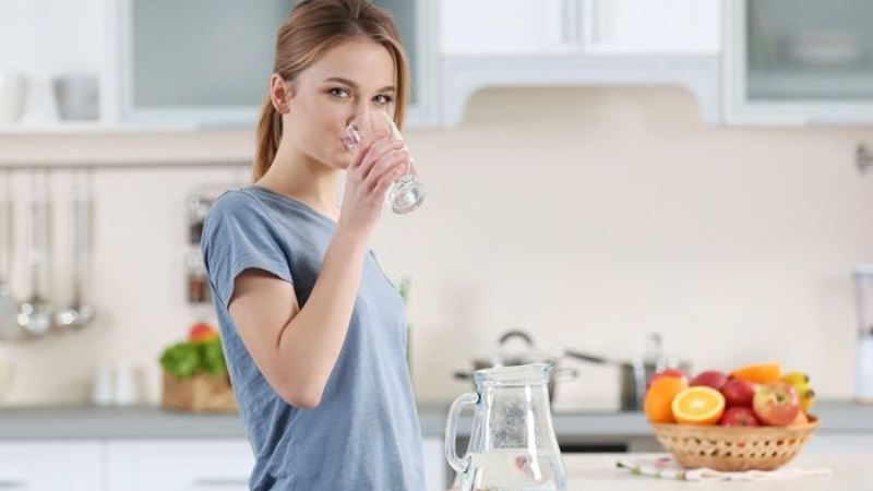 Bagaimana Air Dapat Membantu Anda Menurunkan Berat Badan